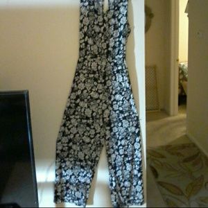 MLLE GABRIELLE  FLORAL JUMPSUIT  ( Size 2X)